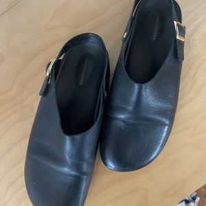 Beatrice Valenzuela Cajeta Clog